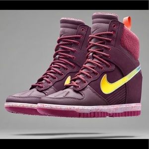 Nike Dunk Sky Hi H20 Repel Burgundy Sneaker Wedge